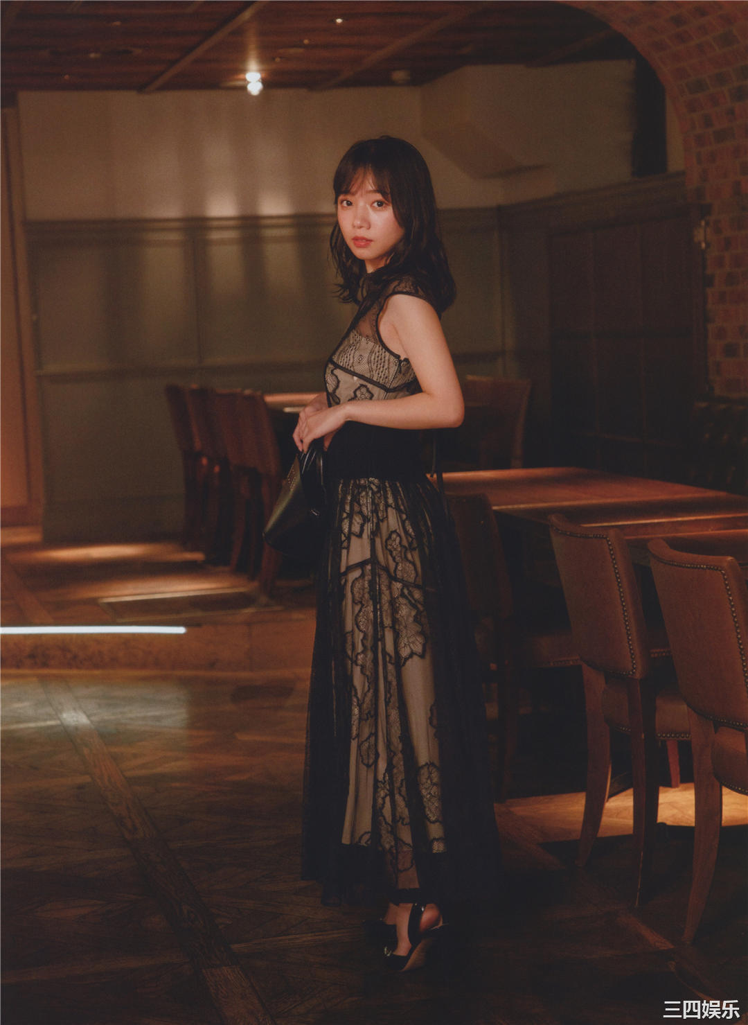 齐藤京子写真集《WHITE graph DAY & NIGHT》高清全本