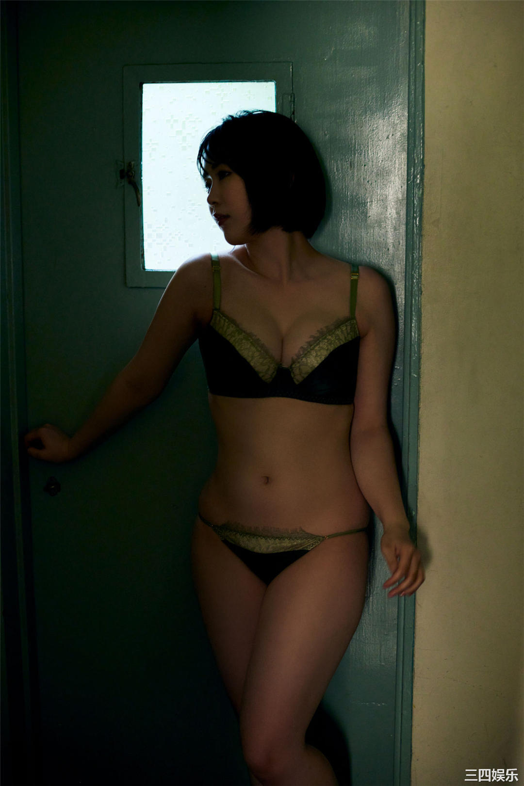 夜道雪写真集《人気声優のマシュマロボディ》高清全本