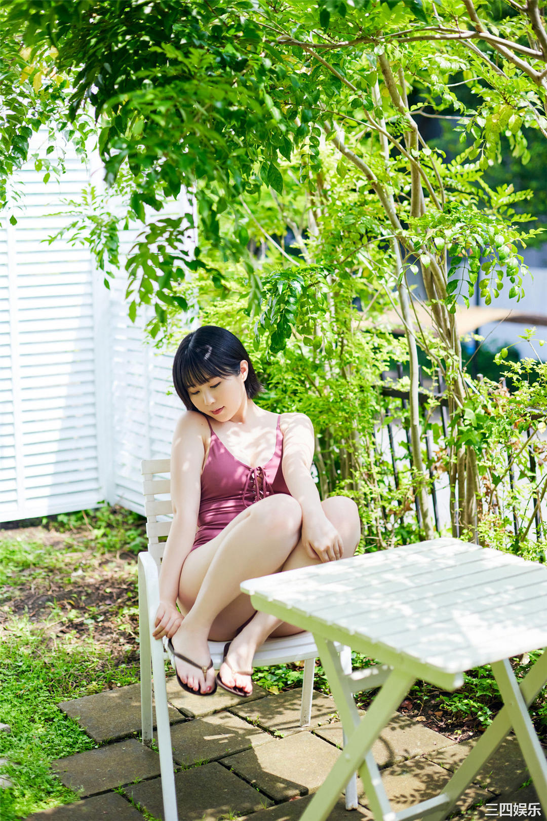 夜道雪写真集《人気声優のマシュマロボディ》高清全本