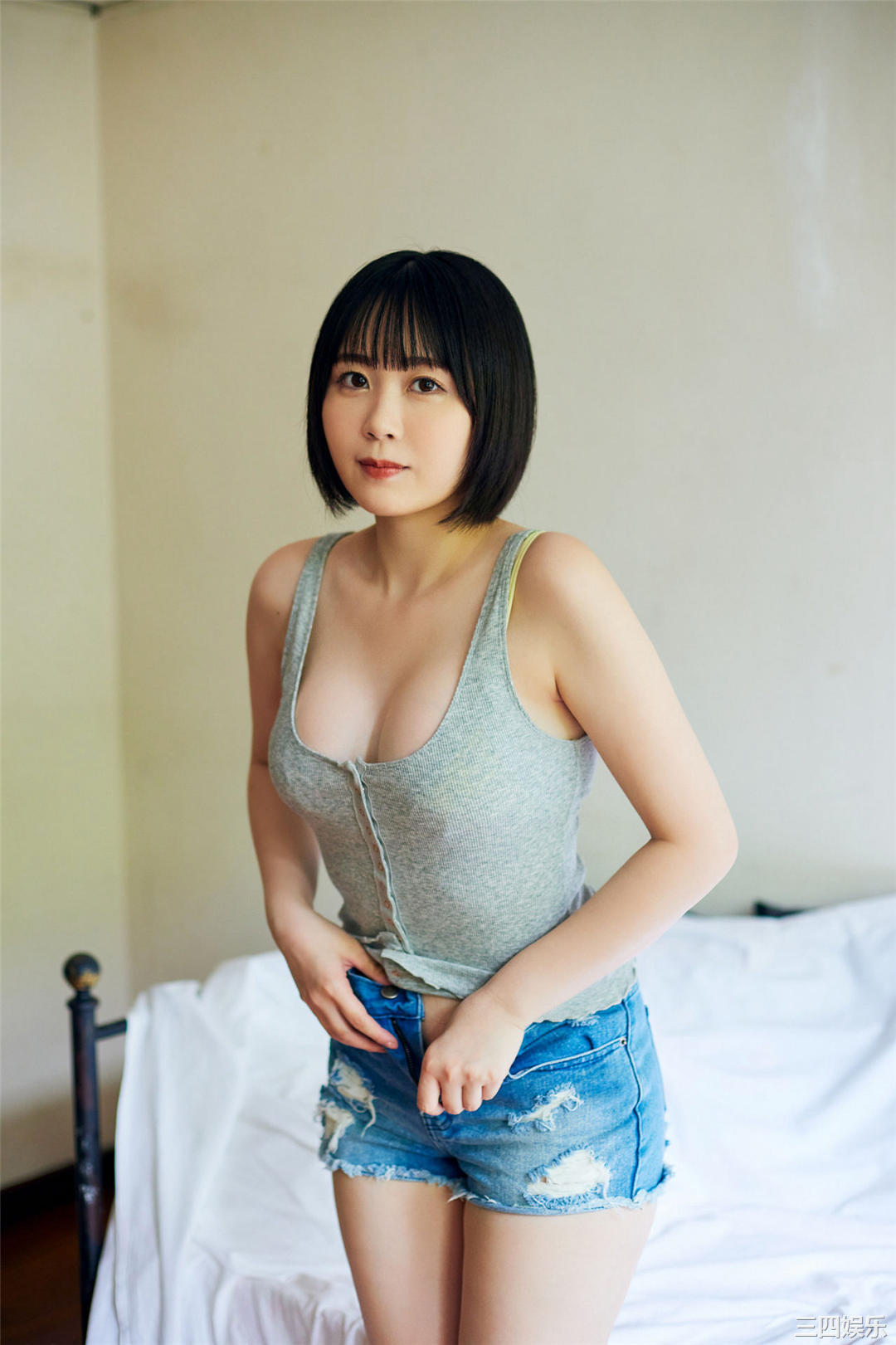 夜道雪写真集《人気声優のマシュマロボディ》高清全本