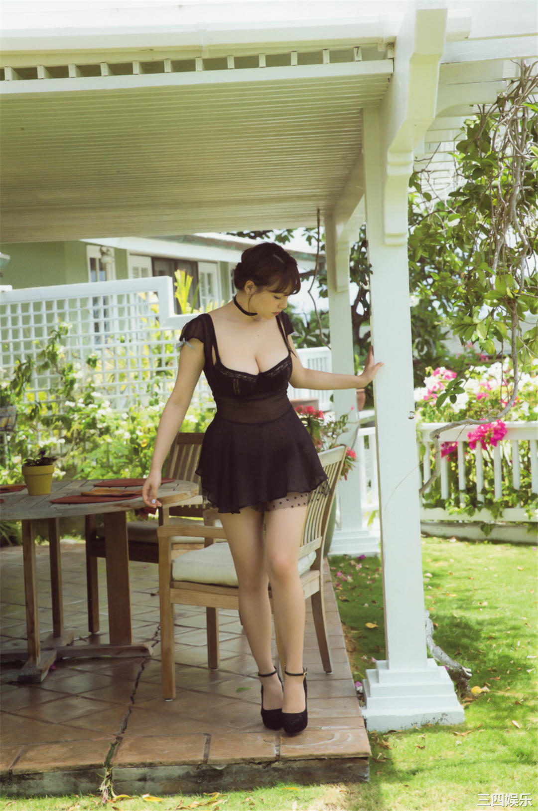 筱崎爱写真集《夢幻》高清全本