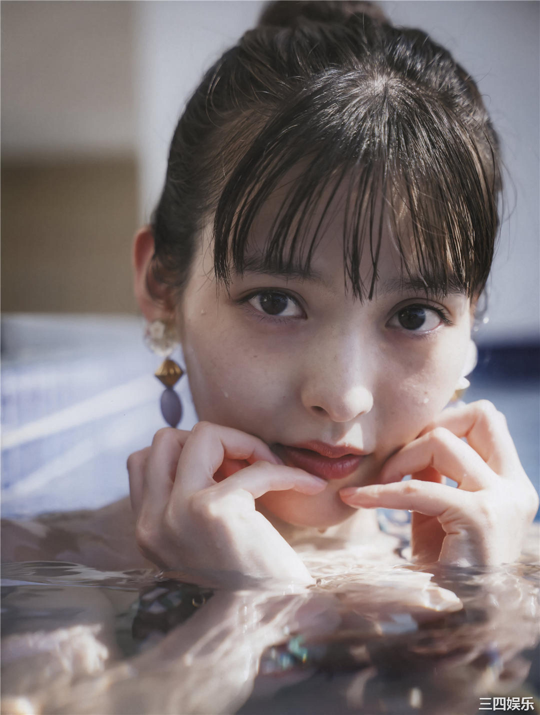 上坂堇写真集《すみれのゆめ》高清全本