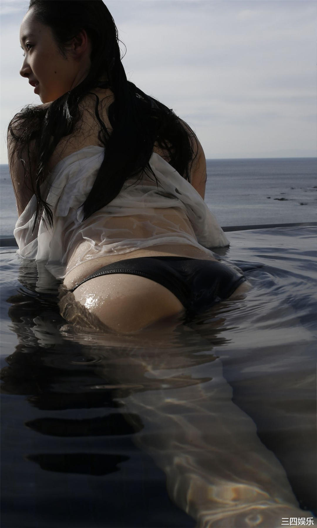 辻优衣写真集《大分県在住、のびしろガール。》高清全本