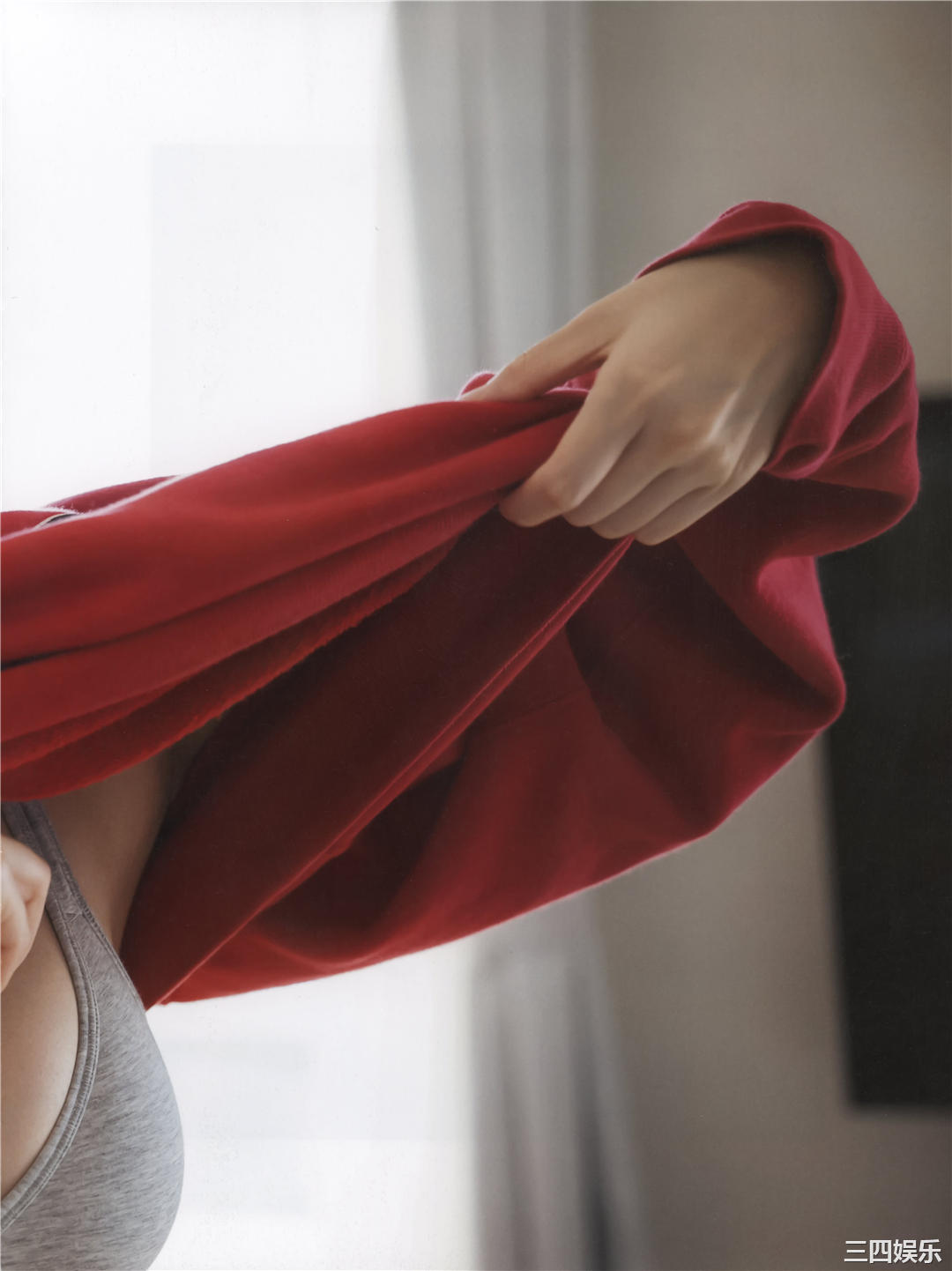 上坂堇写真集《すみれのゆめ》高清全本