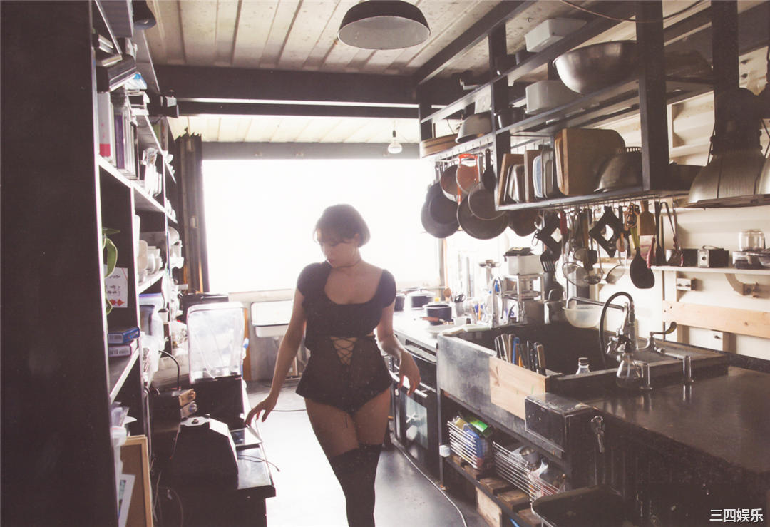 筱崎爱写真集《夢幻》高清全本