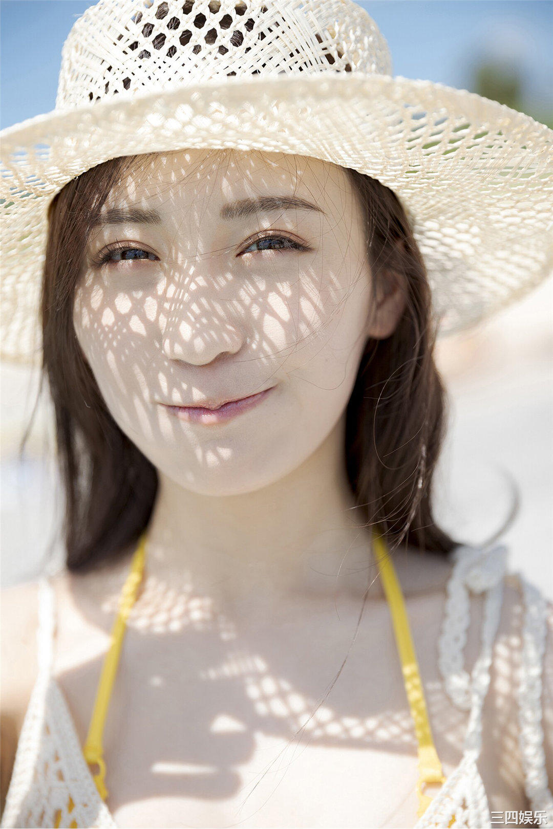 伊藤爱真写真集《えまと南の島で突然○○してみたら…》高清全本