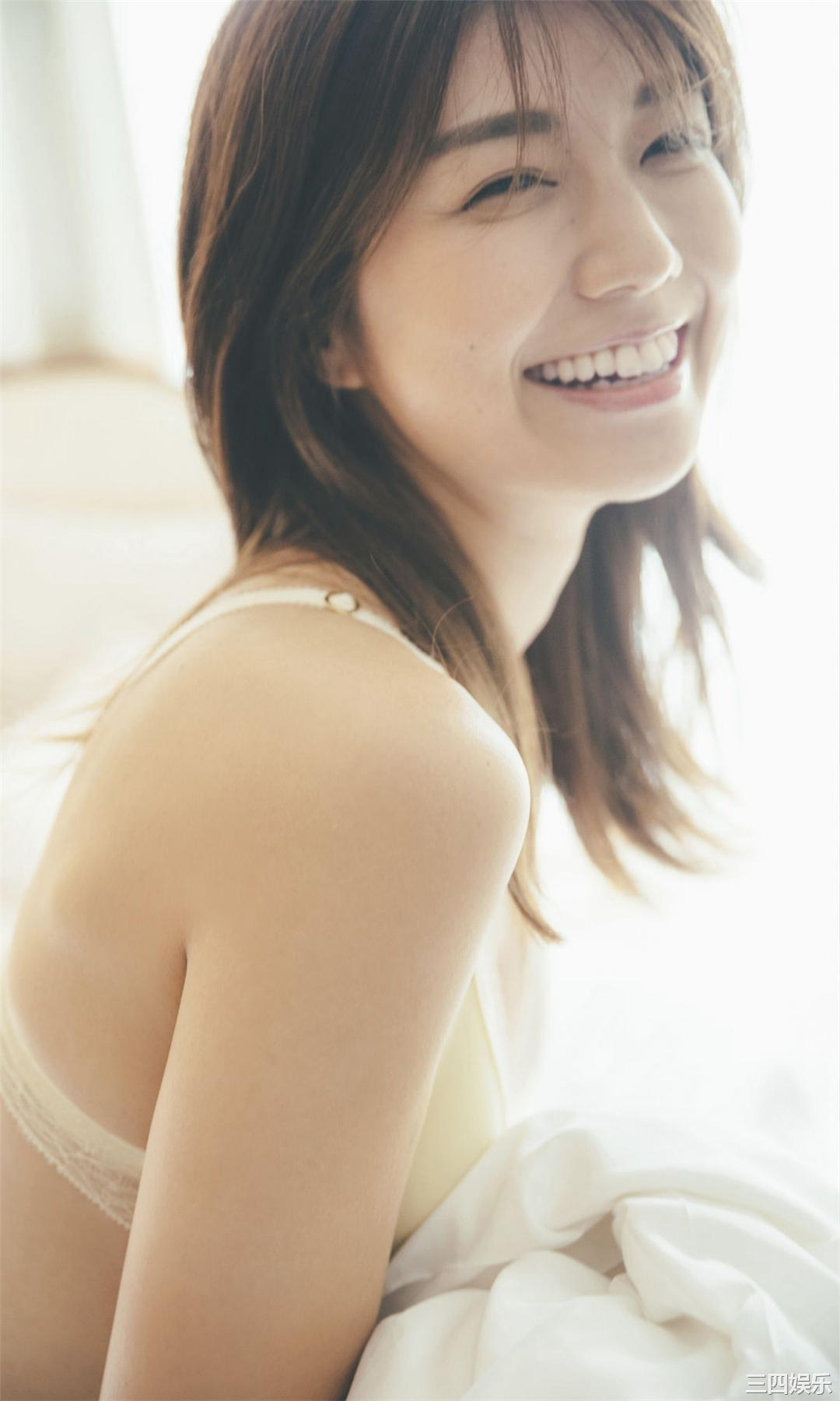 藤木由贵写真集《ホテルで朝から晩まで》高清全本