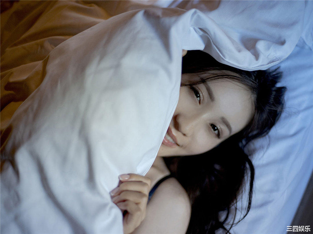 伊藤爱真写真集《えまと南の島で突然○○してみたら…》高清全本