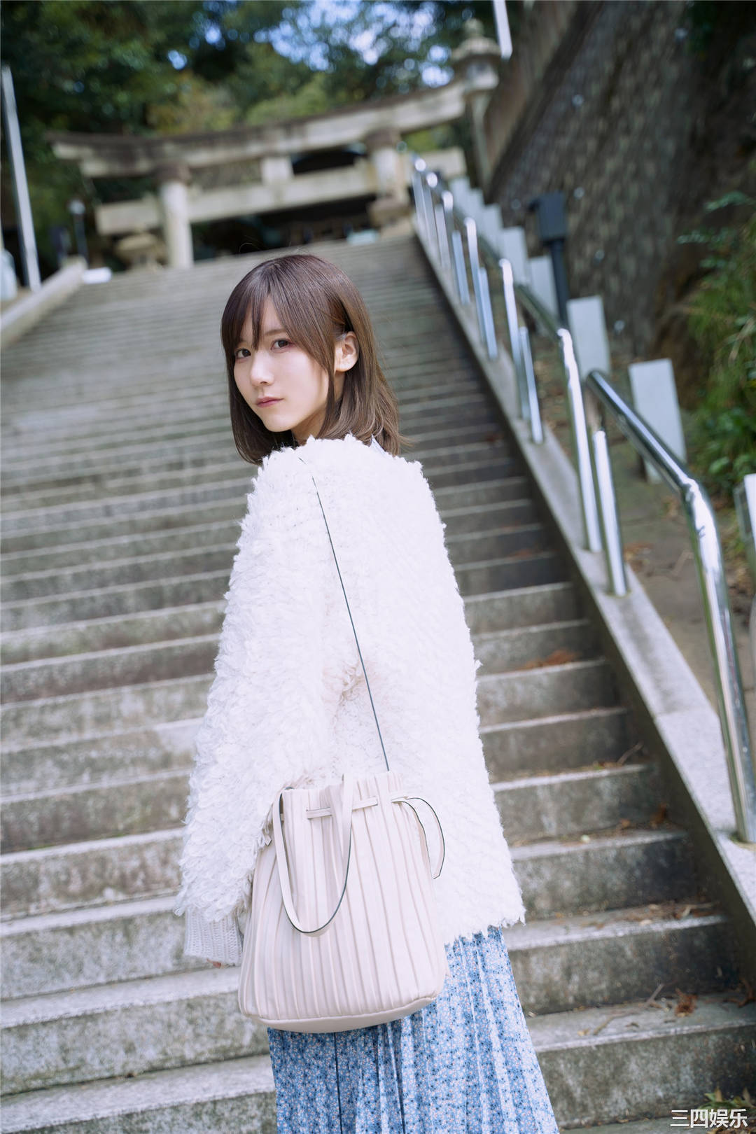 KENKEN写真集《湯けむりけんけん一泊二日》高清全本