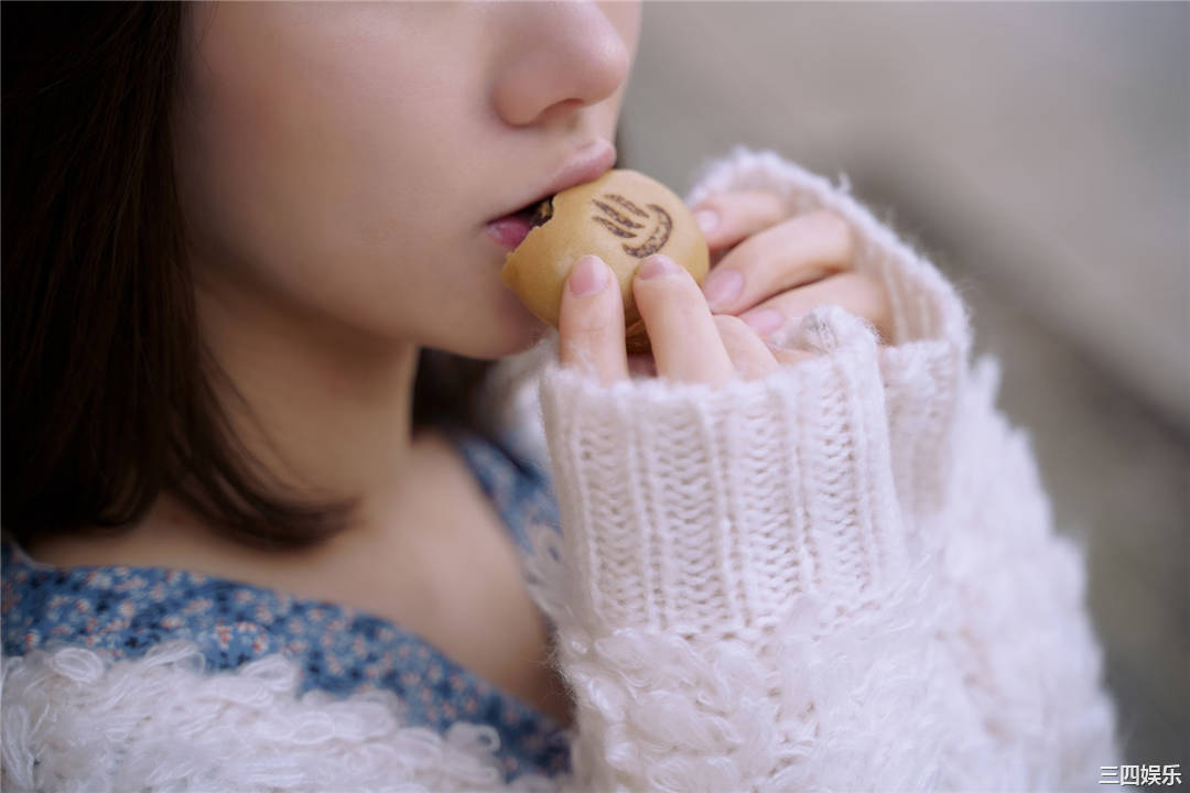 KENKEN写真集《湯けむりけんけん一泊二日》高清全本