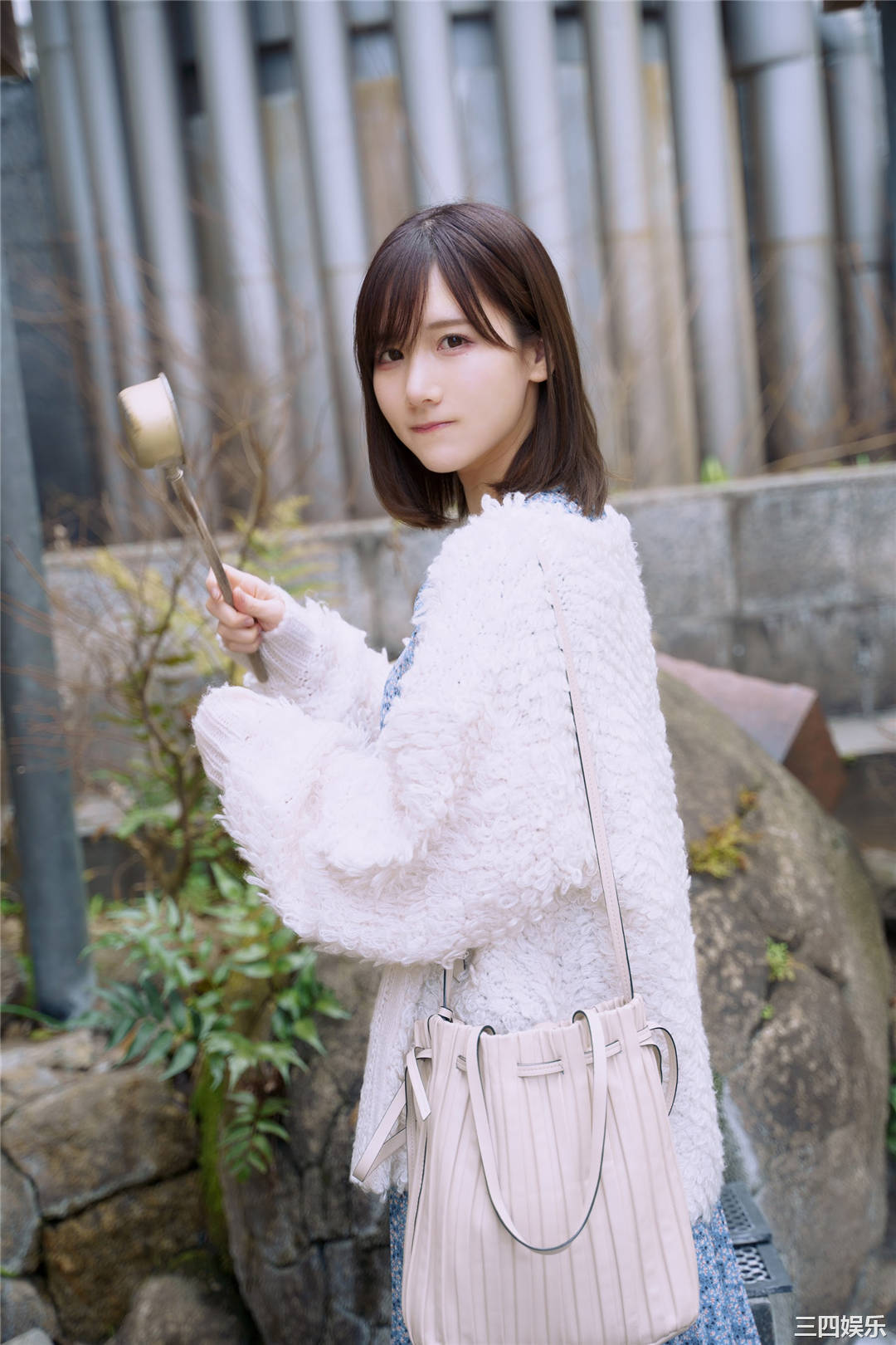 KENKEN写真集《湯けむりけんけん一泊二日》高清全本