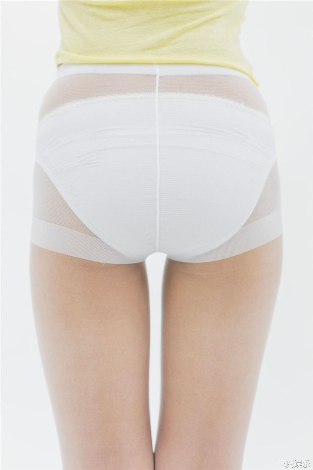 冈户雅树摄影作品《ふとももデルタ》高清全本