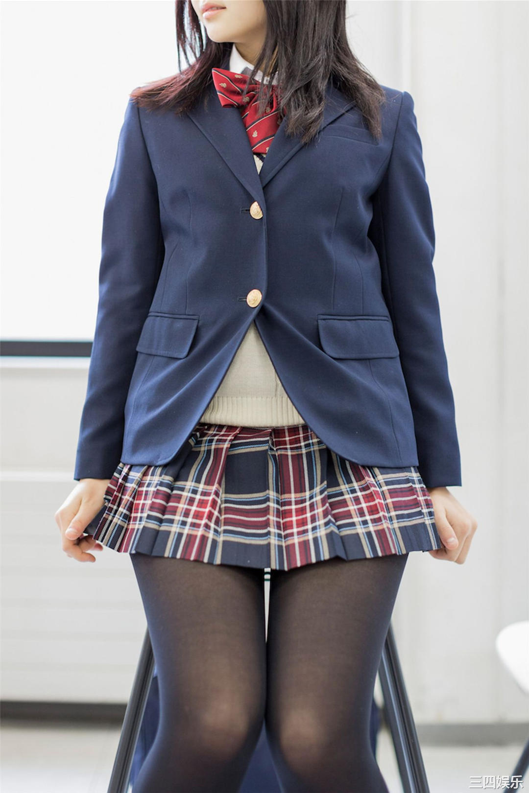 冈户雅树摄影作品《ふとももデルタ》高清全本