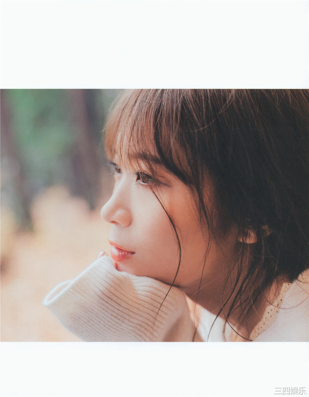 秋元真夏写真集《振り返れば、乃木坂》高清全本