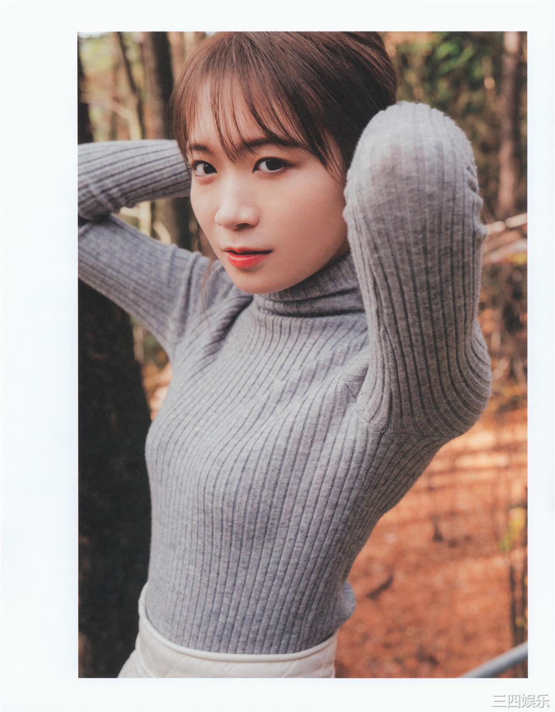 秋元真夏写真集《振り返れば、乃木坂》高清全本