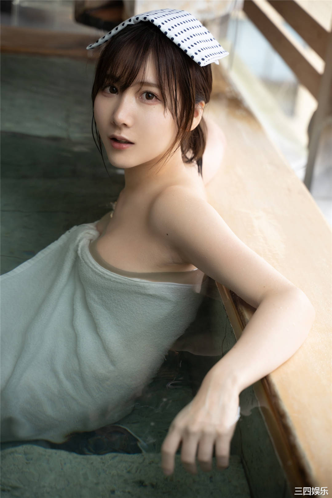 KENKEN写真集《湯けむりけんけん一泊二日》高清全本