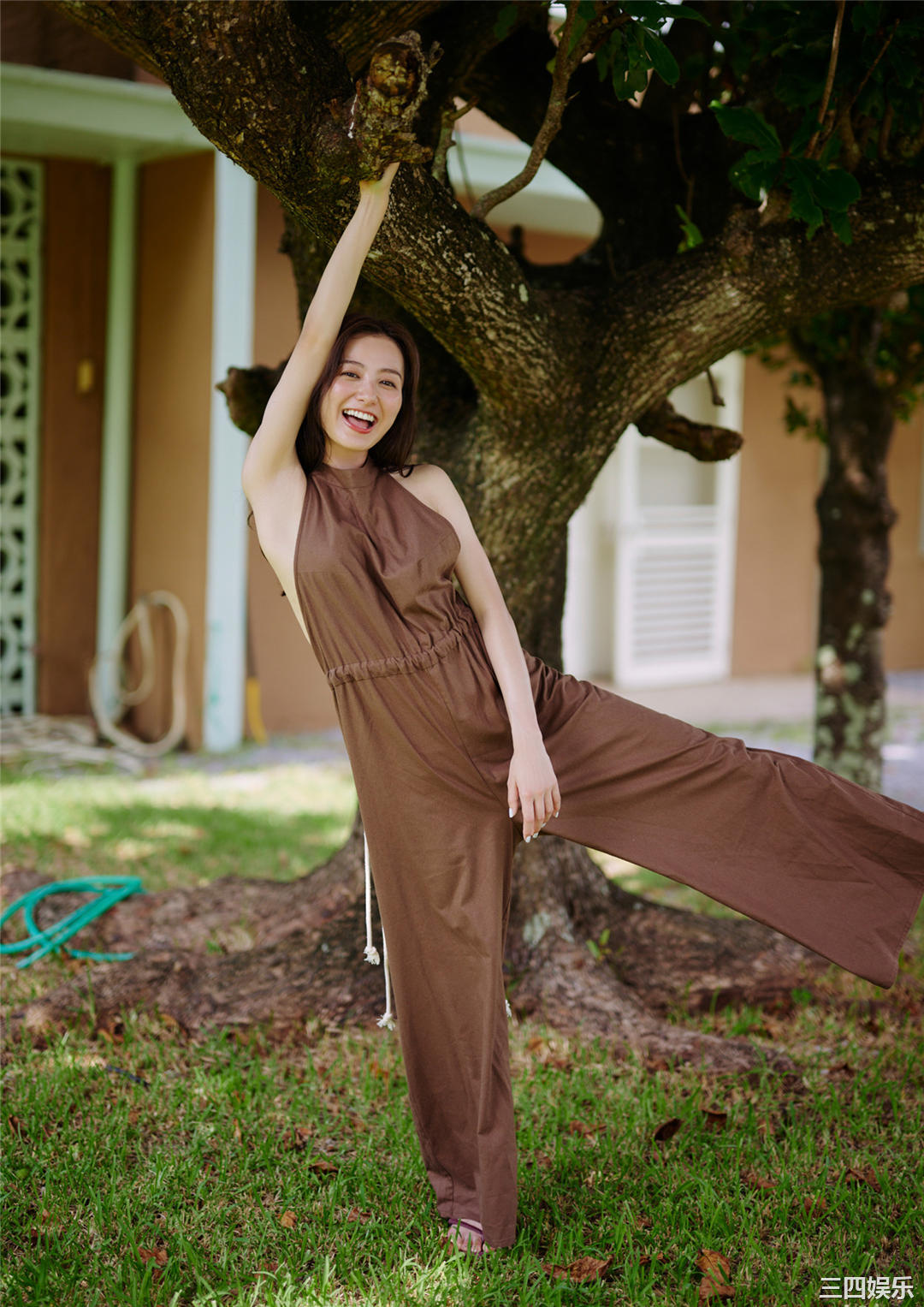 高田里穗写真集《完成された未完成》高清全本