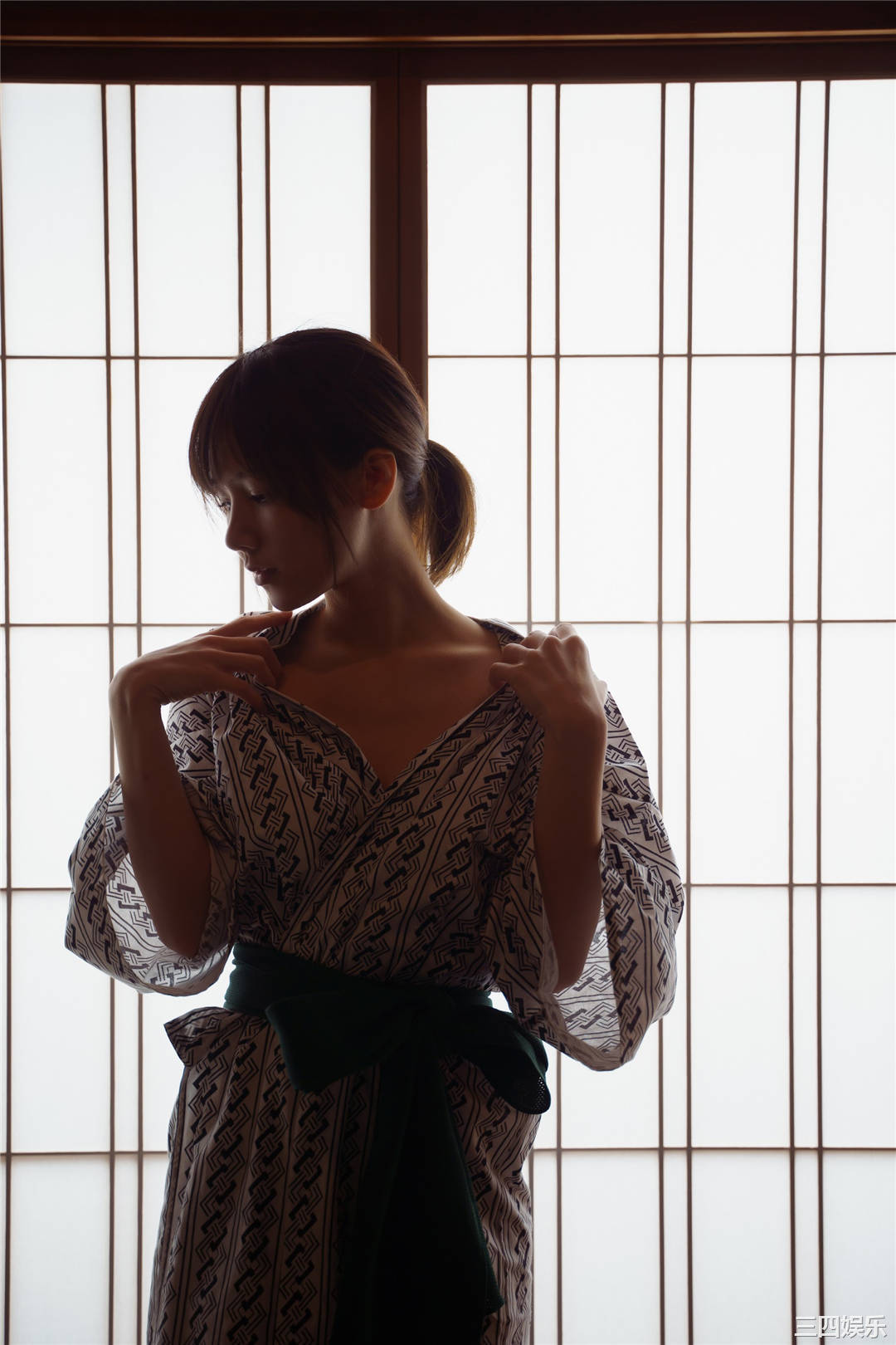 KENKEN写真集《湯けむりけんけん一泊二日》高清全本