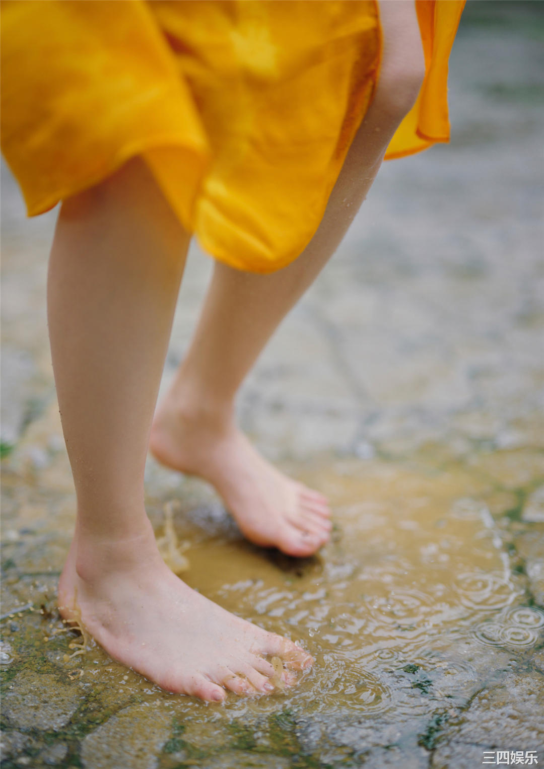 高田里穗写真集《完成された未完成》高清全本