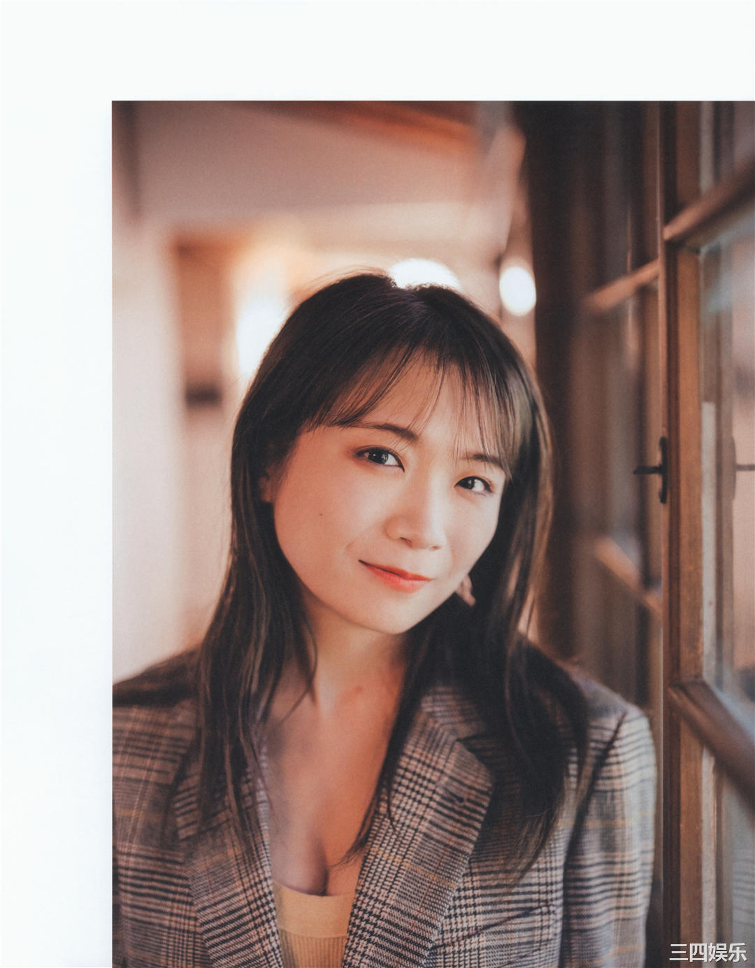 秋元真夏写真集《振り返れば、乃木坂》高清全本