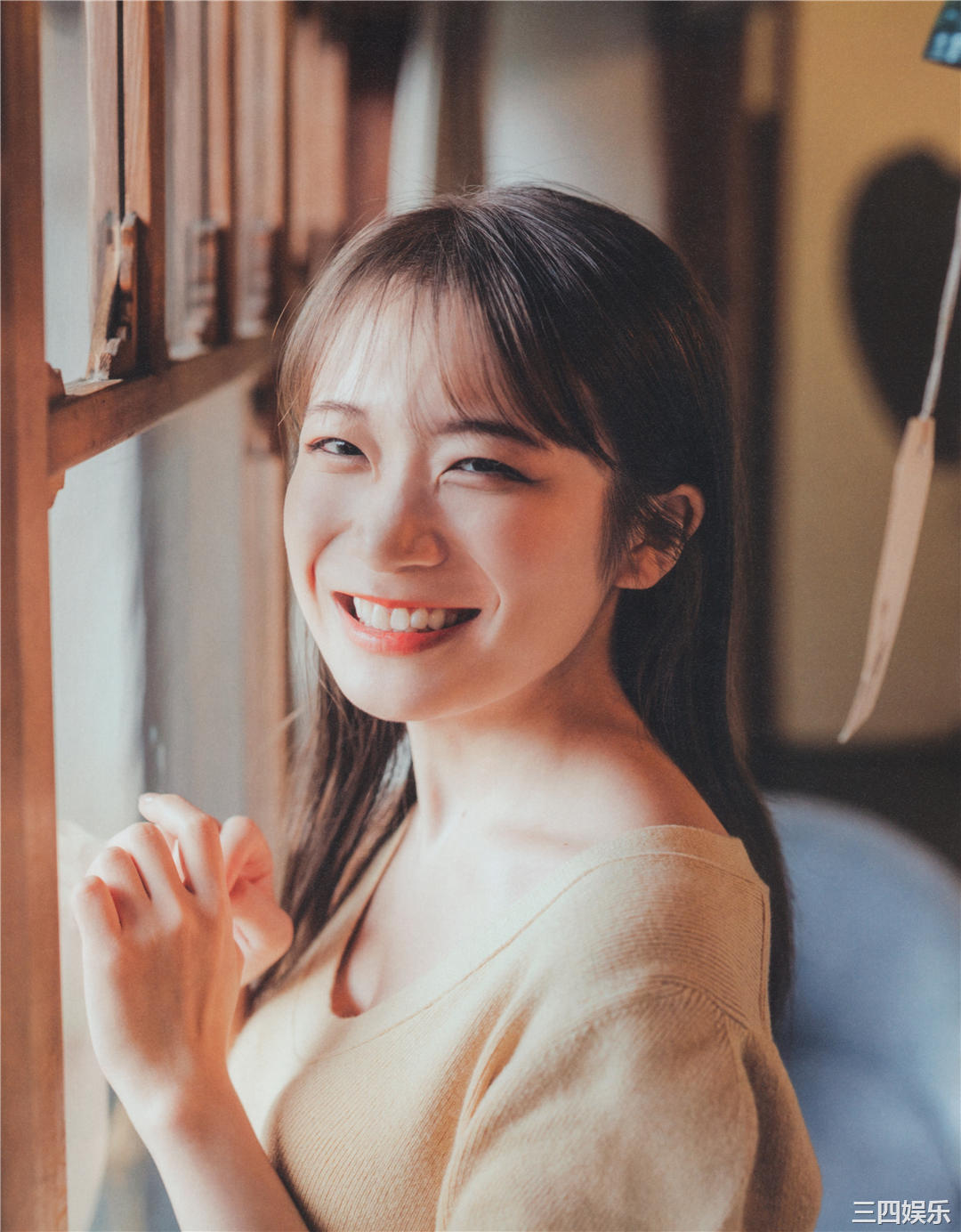 秋元真夏写真集《振り返れば、乃木坂》高清全本