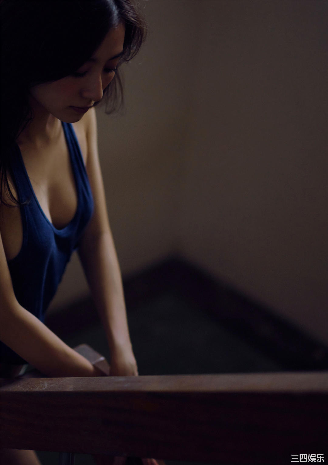 高田里穗写真集《完成された未完成》高清全本