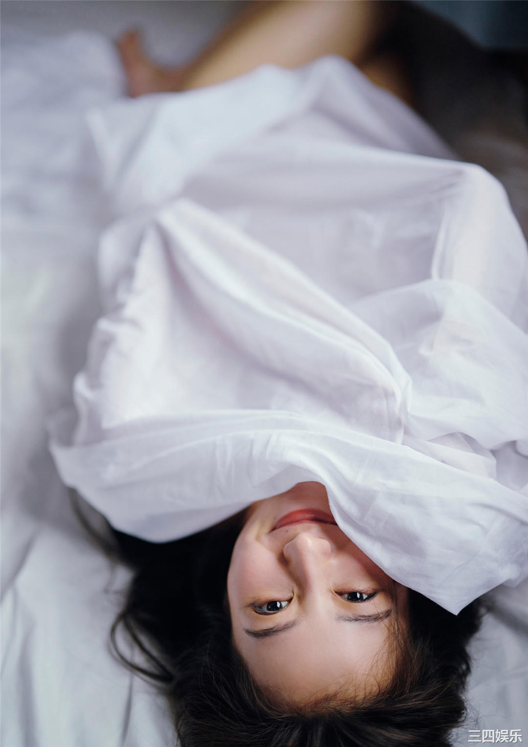 高田里穗写真集《完成された未完成》高清全本