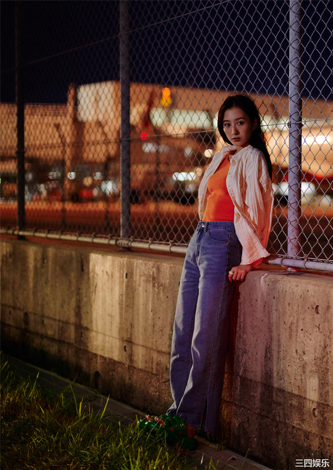 高田里穗写真集《完成された未完成》高清全本