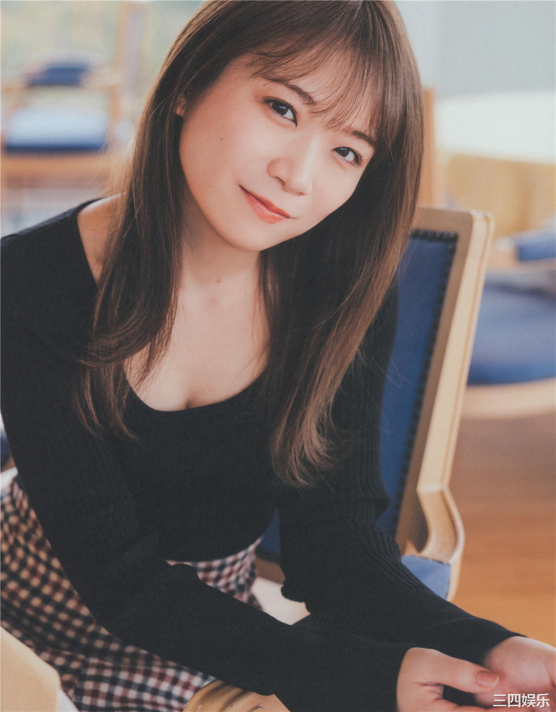 秋元真夏写真集《振り返れば、乃木坂》高清全本