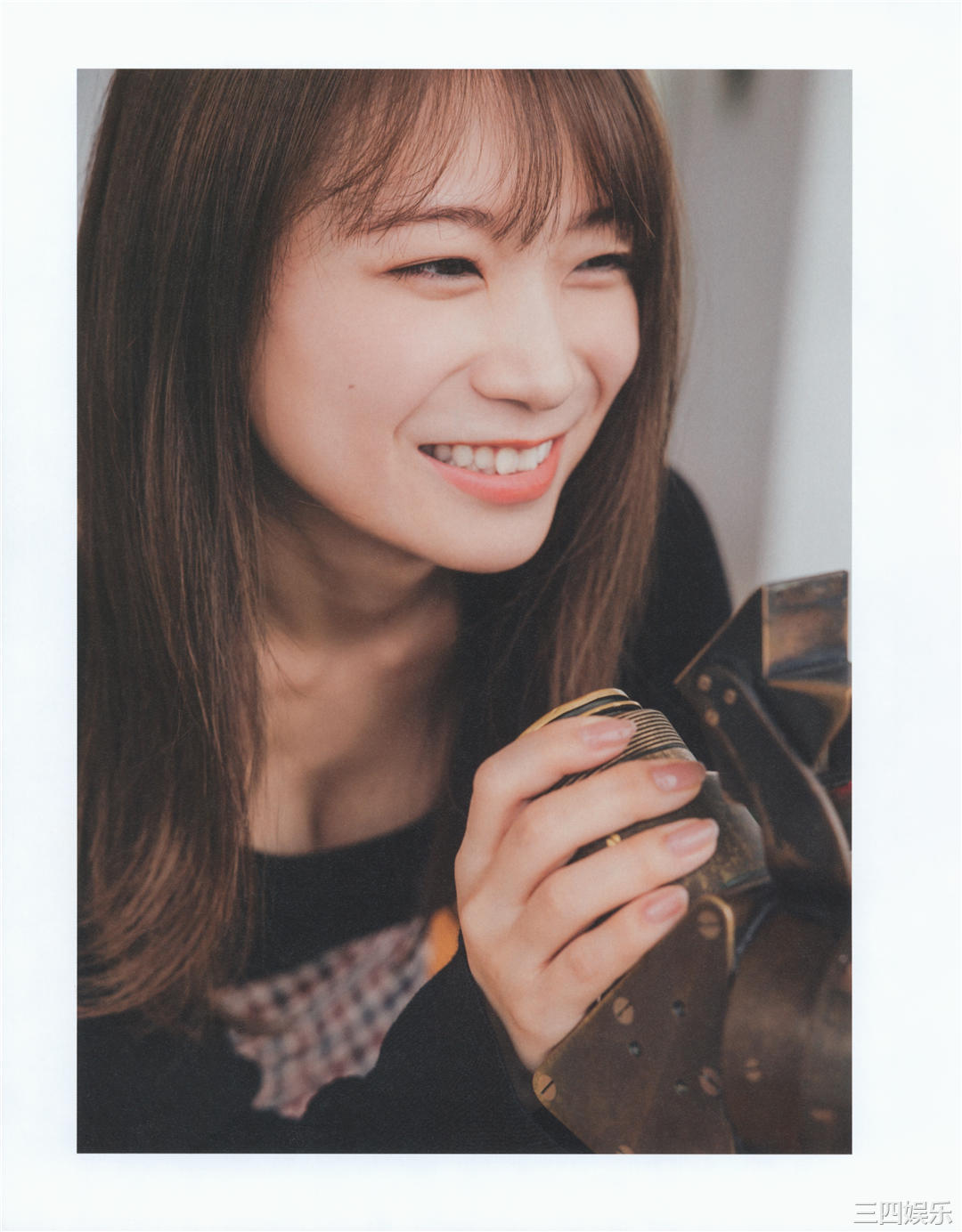 秋元真夏写真集《振り返れば、乃木坂》高清全本