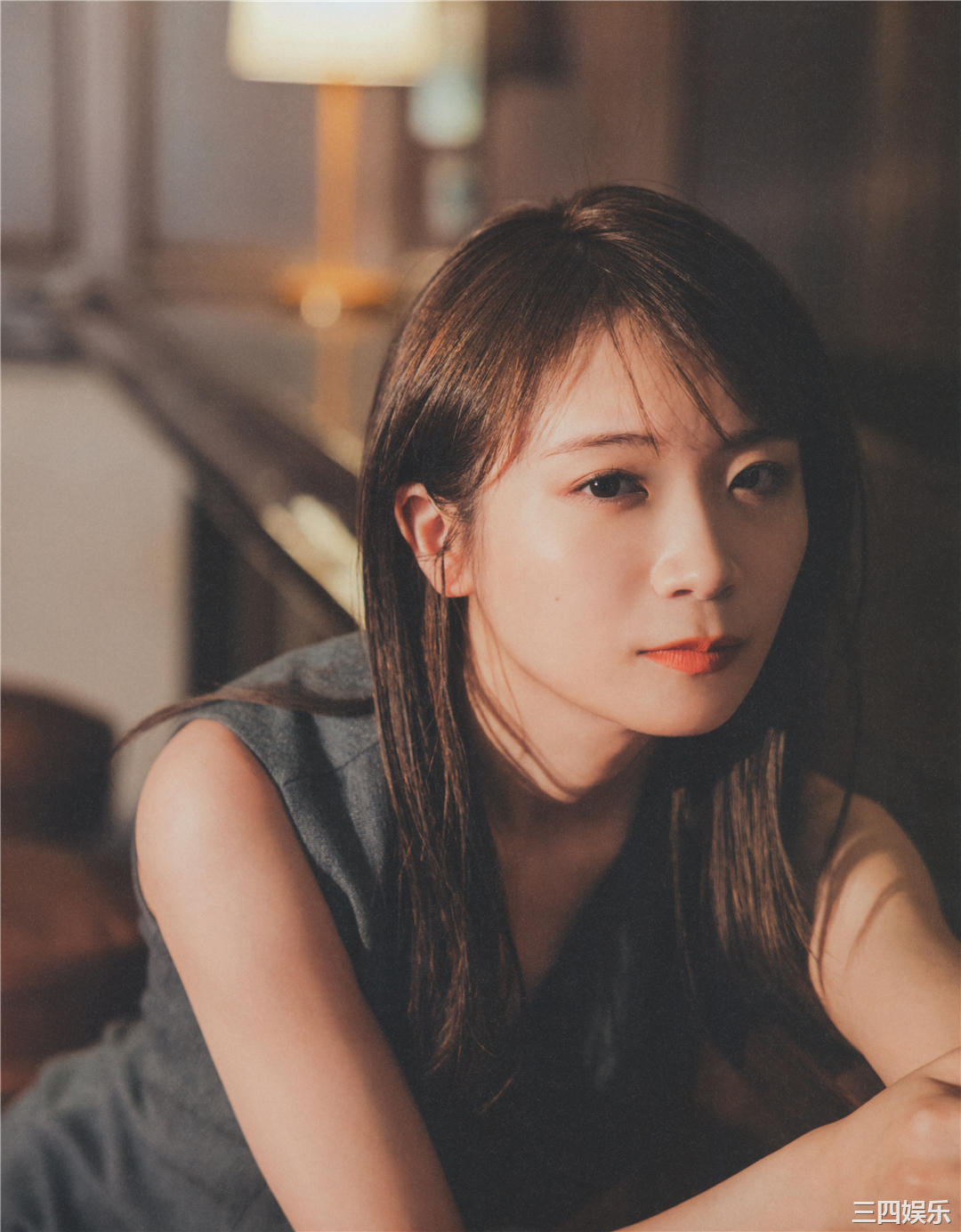 秋元真夏写真集《振り返れば、乃木坂》高清全本