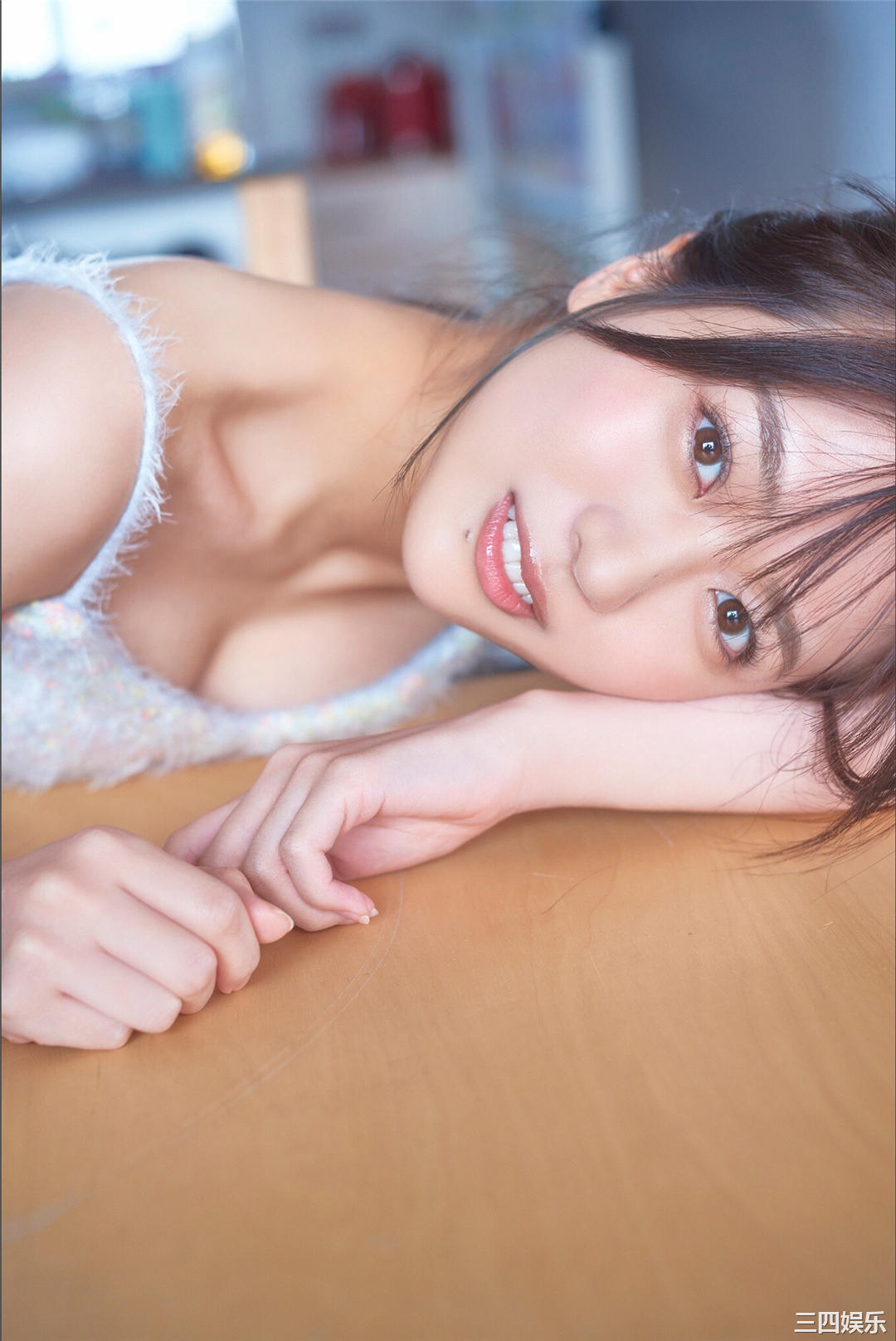 筱崎彩奈写真集《その日のあやなん》高清全本