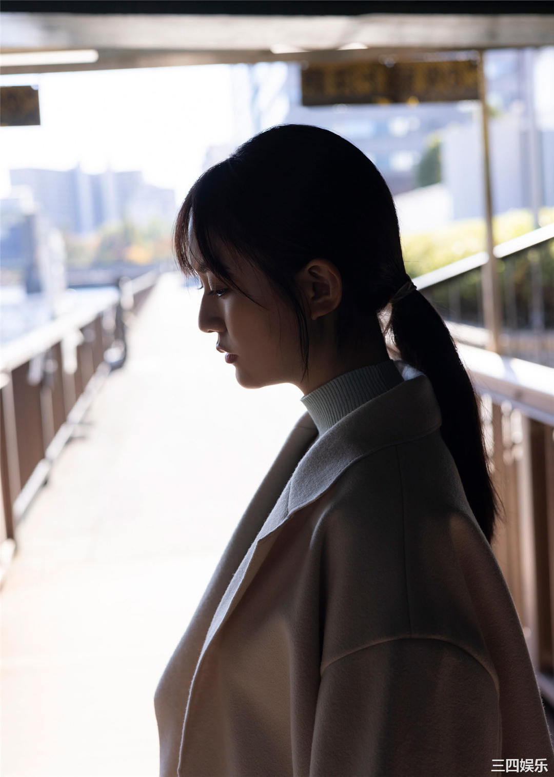 丰田露娜写真集《朝の月、真昼の月》高清全本