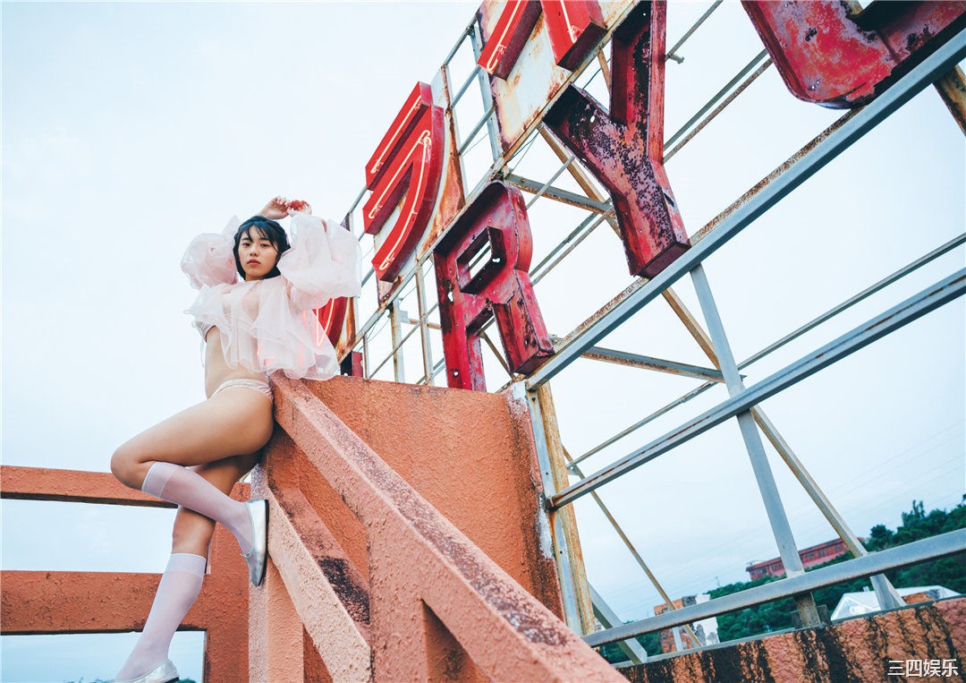 菊地姬奈写真集《moment》高清全本