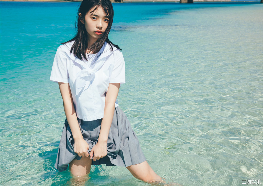 菊地姬奈写真集《moment》高清全本