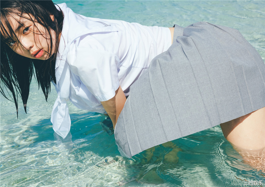 菊地姬奈写真集《moment》高清全本