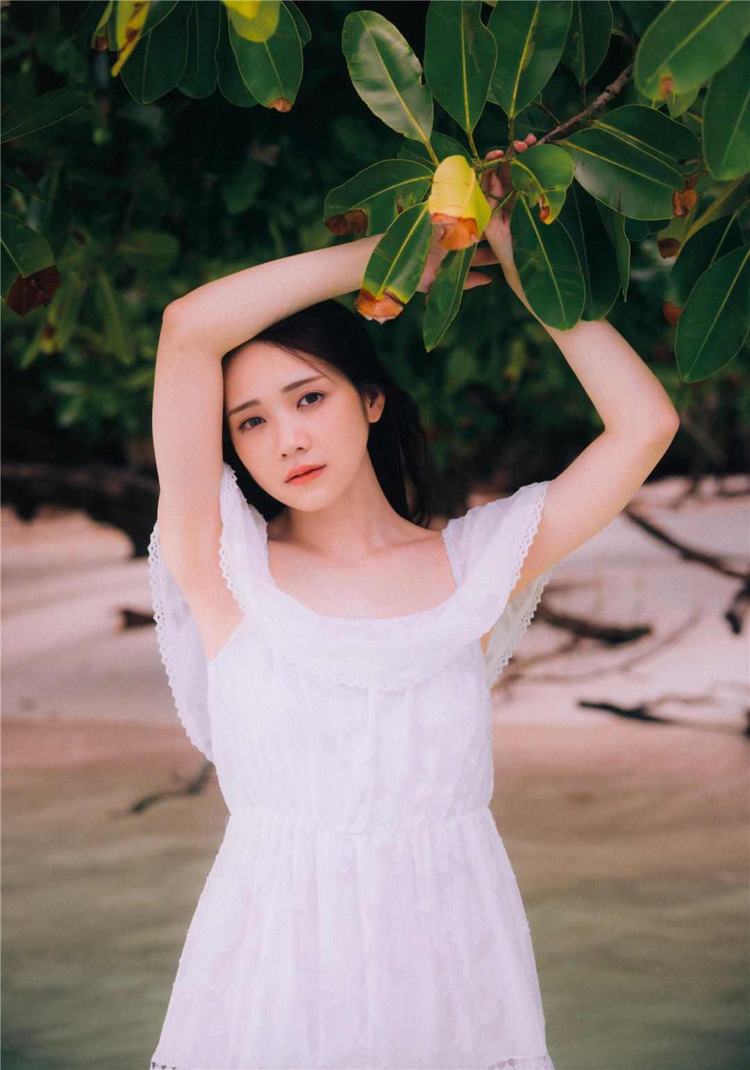 田村真佑1ST写真集《恋に落ちた瞬間》高清全本