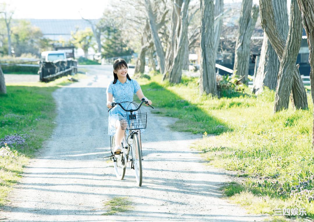 横山玲奈写真集《REINA is eighteen ～N to S～》高清全本