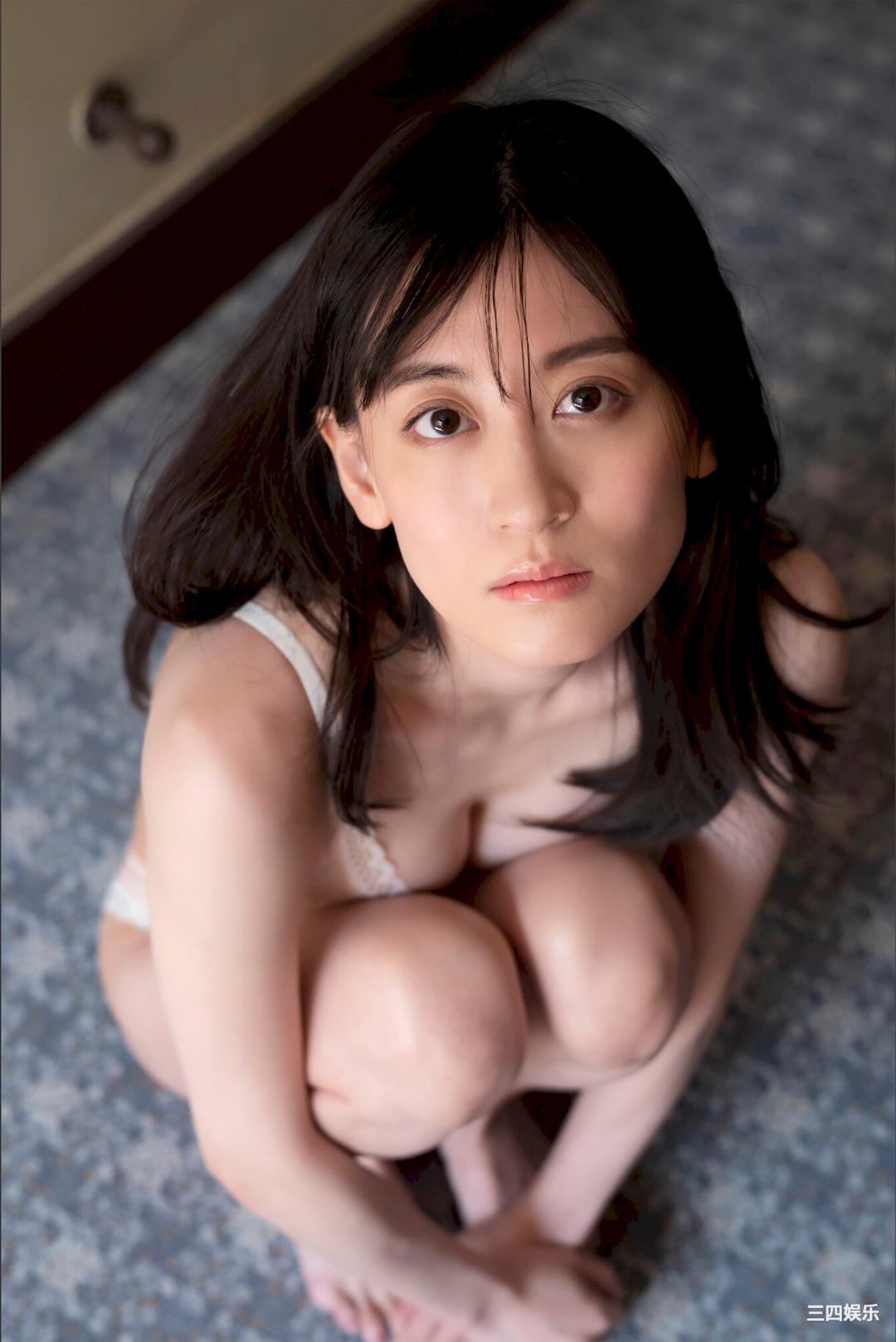 上西惠写真集《陸に上がったマーメイド（ショート・バージョン）》高清全本