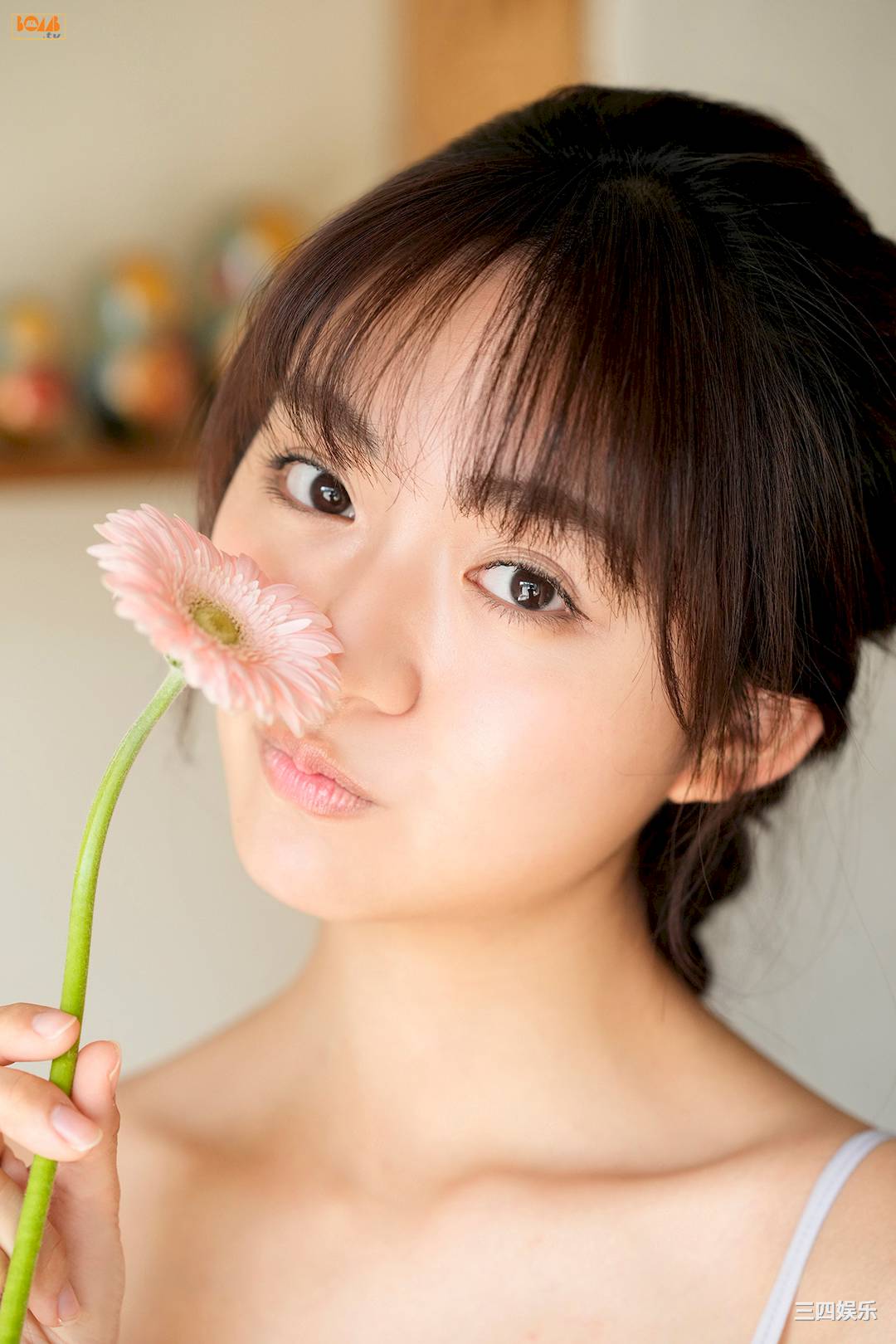 丰田露娜写真集《[BOMB.tv] 2023.03 Toyoda Runa》高清全本