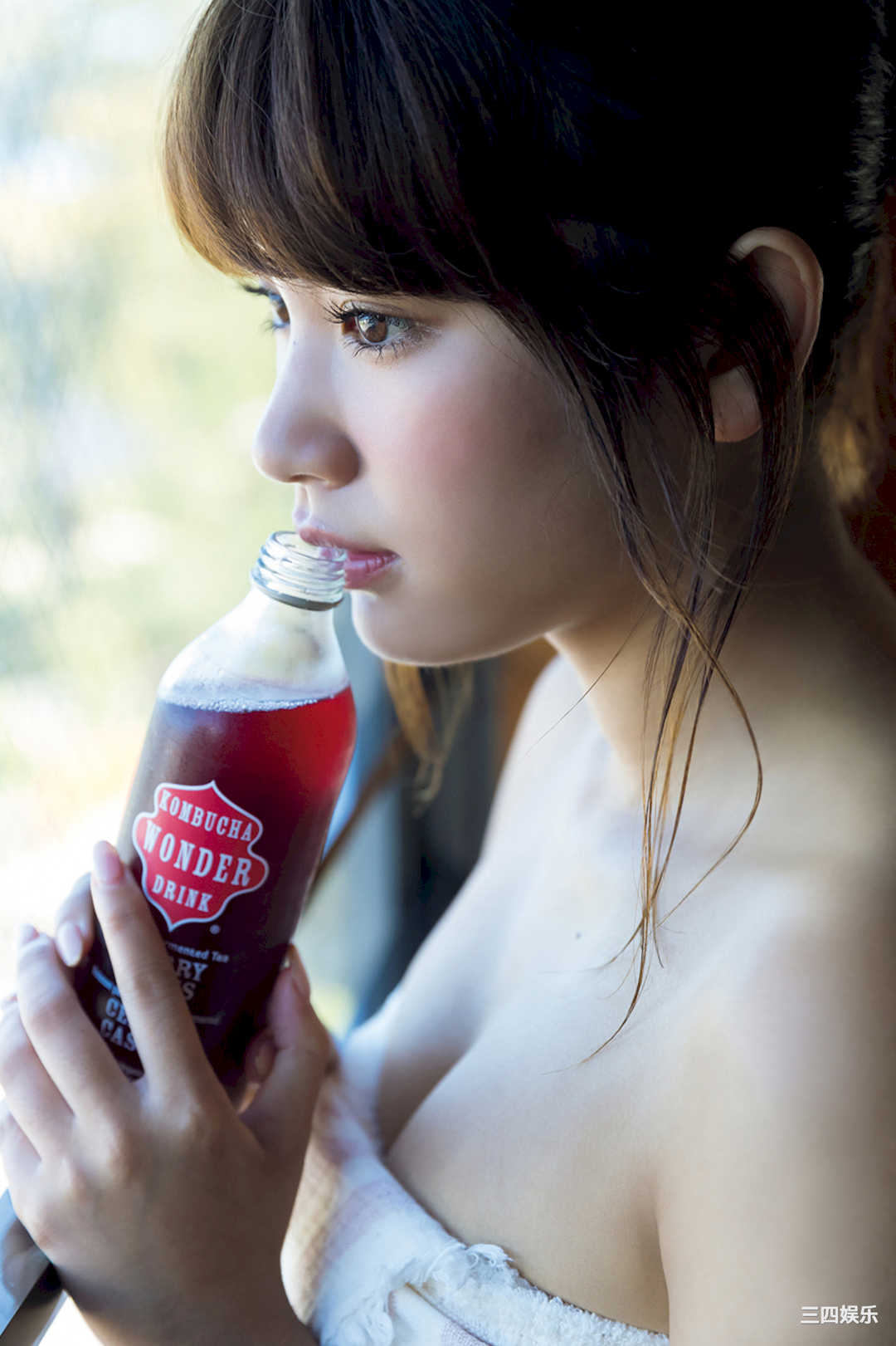 久松郁实写真集《お泊まりしちゃう？》高清全本