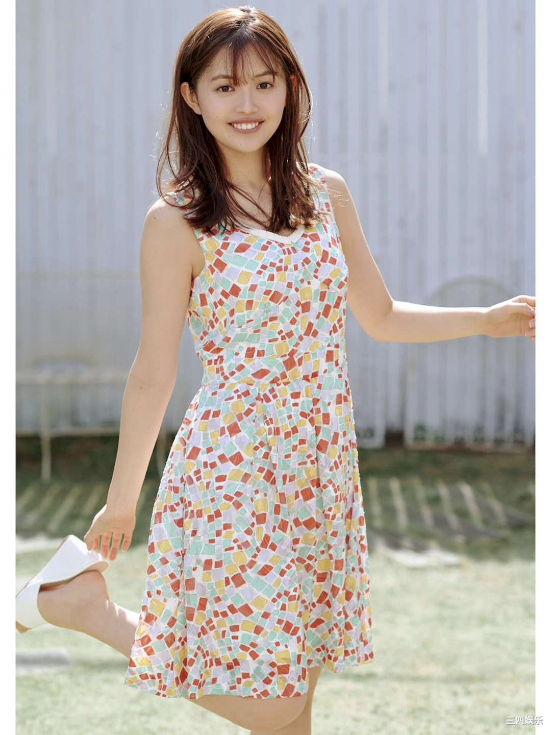 森日菜美写真集《全力全開！ニューヒロイン》高清全本