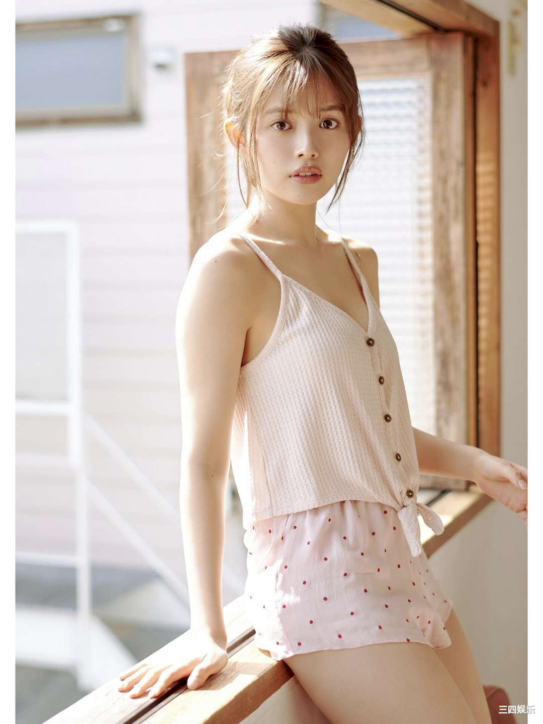 森日菜美写真集《全力全開！ニューヒロイン》高清全本