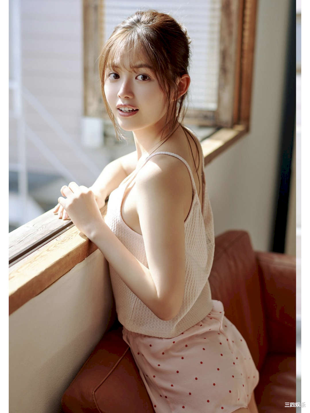 森日菜美写真集《全力全開！ニューヒロイン》高清全本