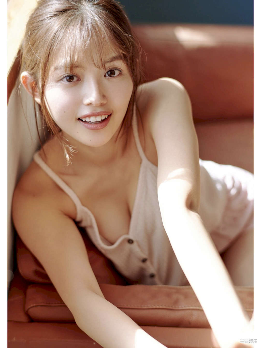 森日菜美写真集《全力全開！ニューヒロイン》高清全本