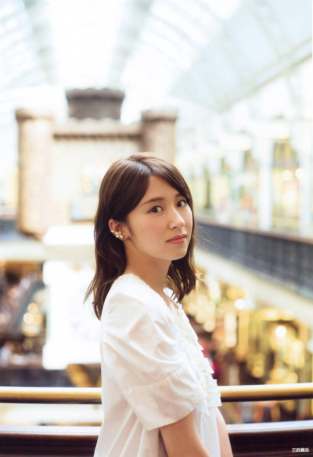 卫藤美彩写真集《話を聞こうか。》高清全本