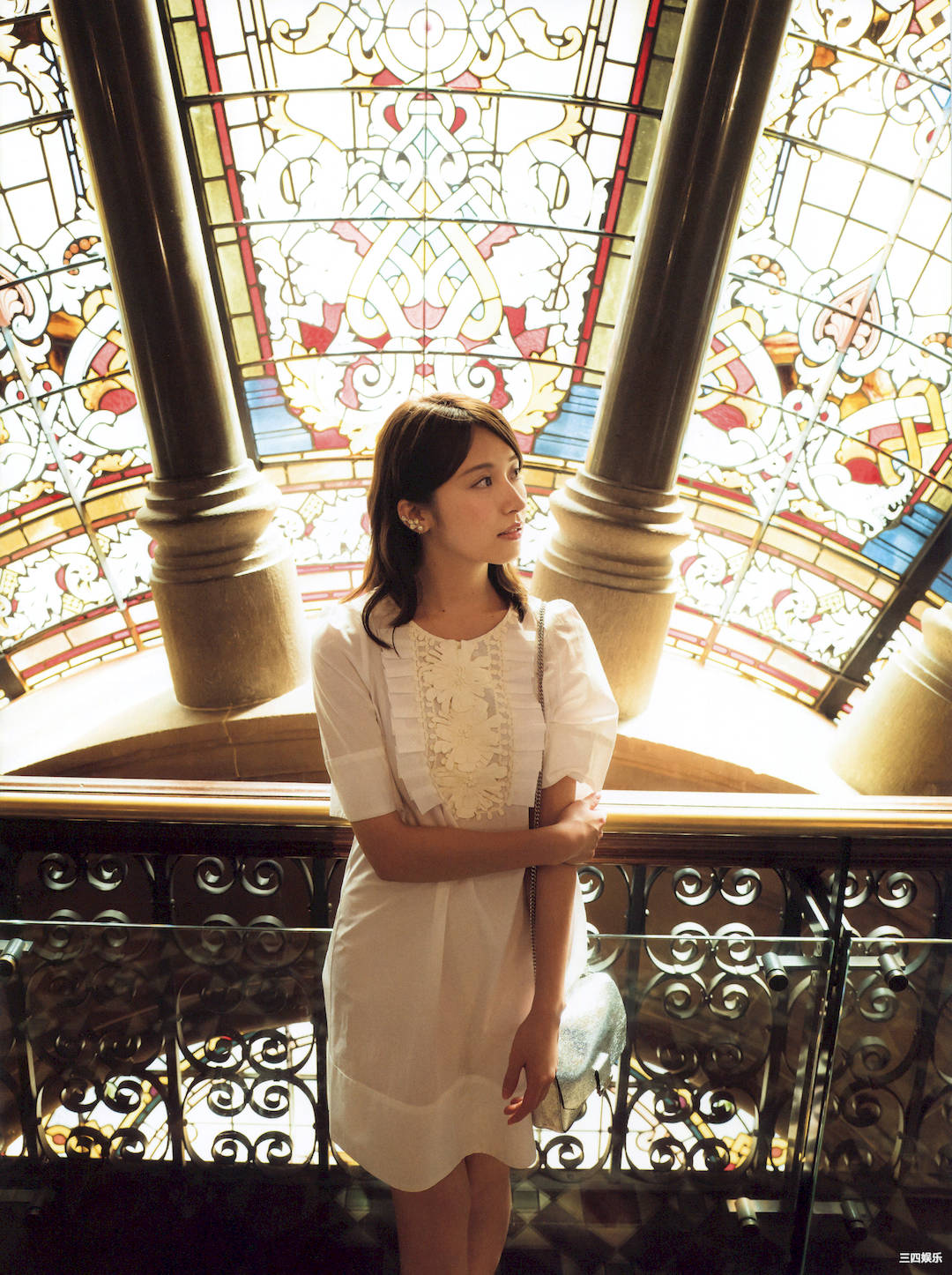 卫藤美彩写真集《話を聞こうか。》高清全本