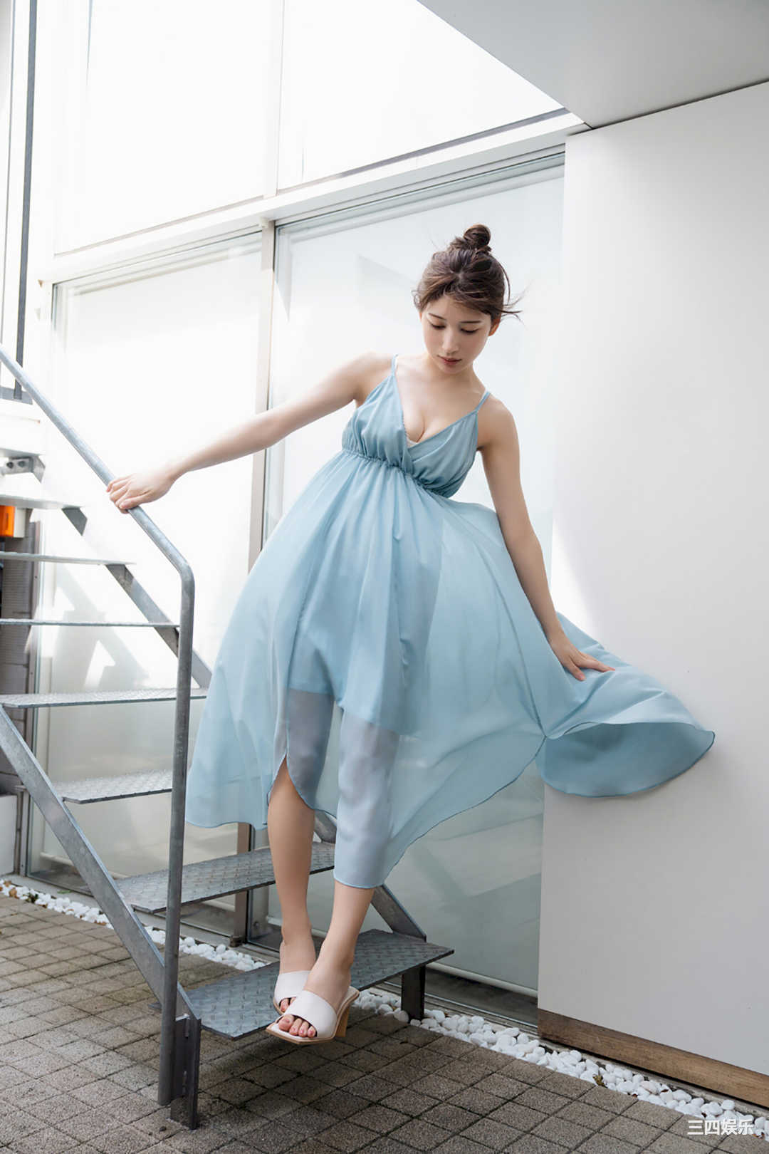 雪平莉左写真集《甘く、柔らかく》高清全本