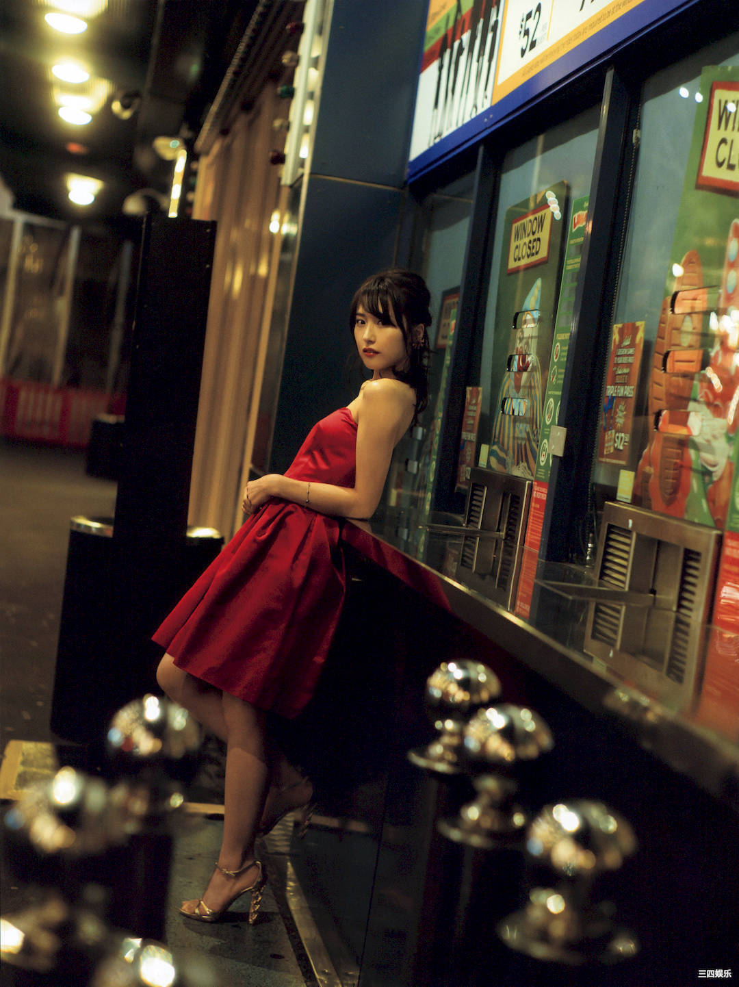 卫藤美彩写真集《話を聞こうか。》高清全本