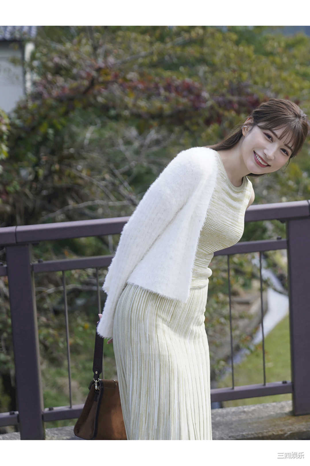 雪平莉左写真集《ゆらめき》高清全本